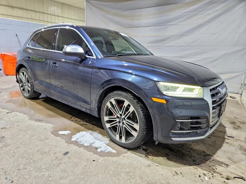 Audi SQ5 3.0L 6 ALL WHEEL DRIVE, снимка 4 - Автомобили и джипове - 53989571