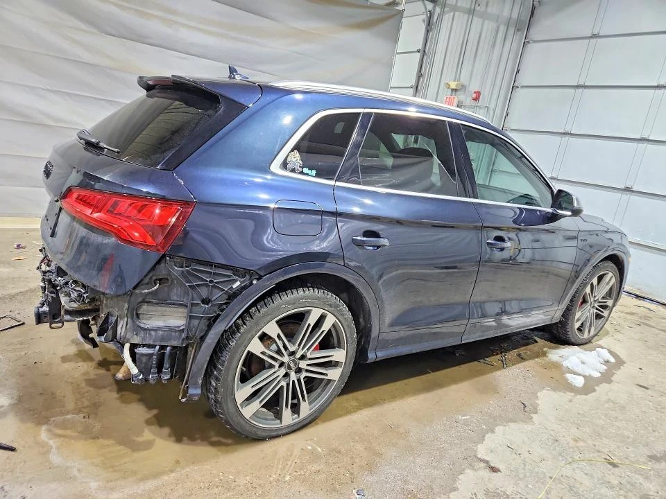 Audi SQ5 3.0L 6 ALL WHEEL DRIVE, снимка 3 - Автомобили и джипове - 53989571