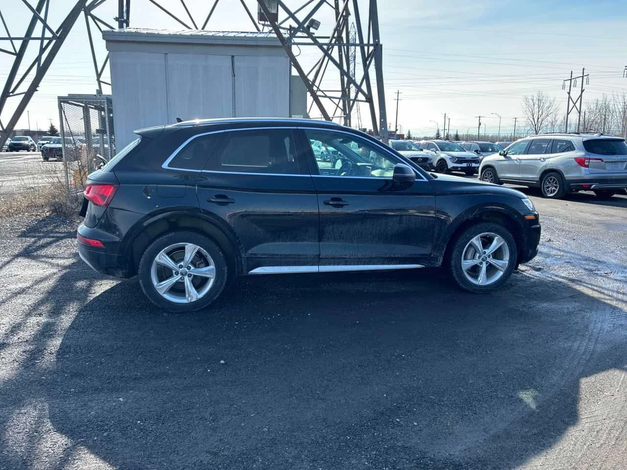 Audi Q5 * Progressiv * ПОДГРЕВ* ПАНОРАМА* KEYLESS* , снимка 3 - Автомобили и джипове - 54098388