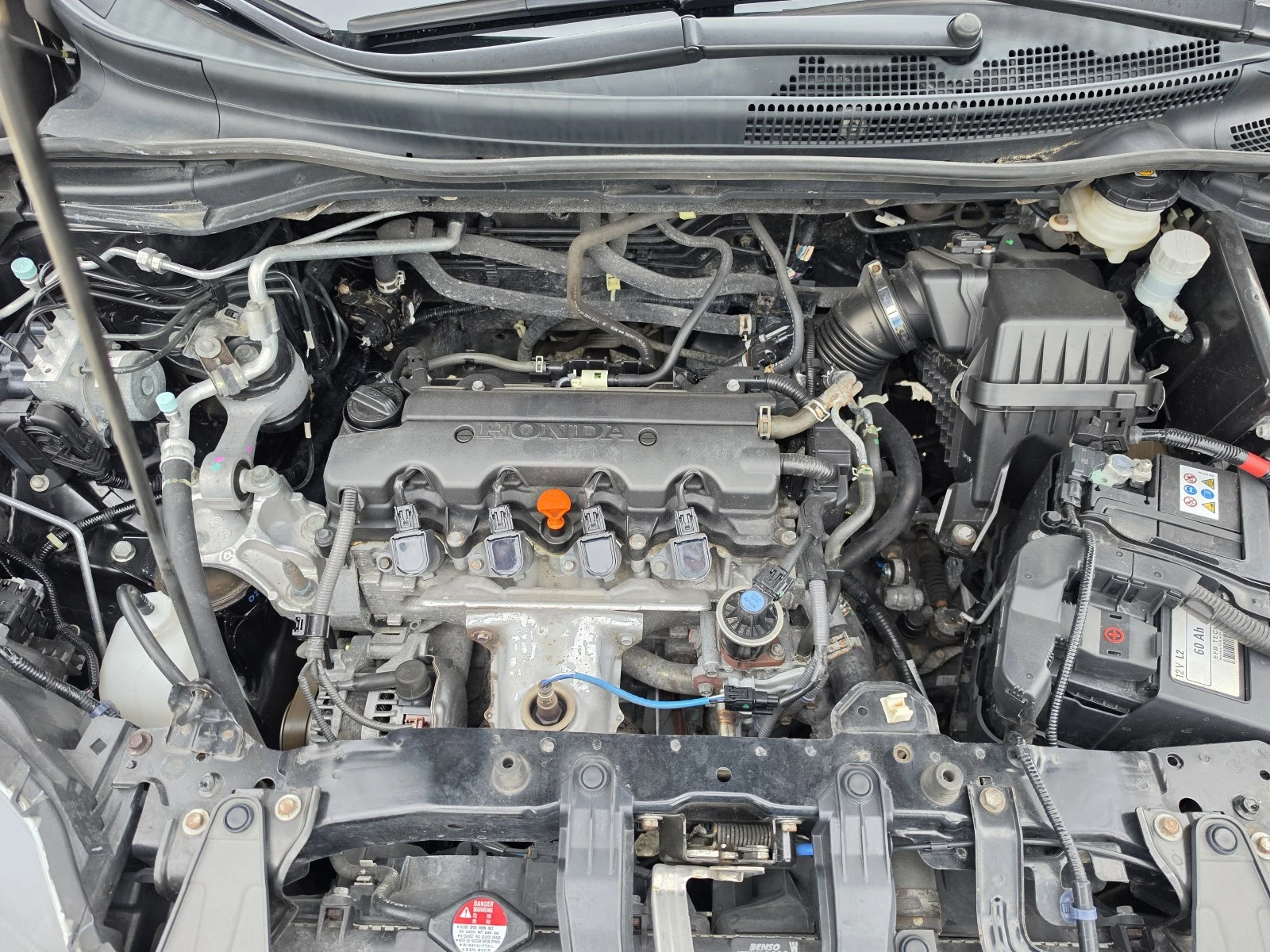 Honda Cr-v 2.0i-VTEC 4x4 Lifestyle, снимка 8 - Автомобили и джипове - 55414853