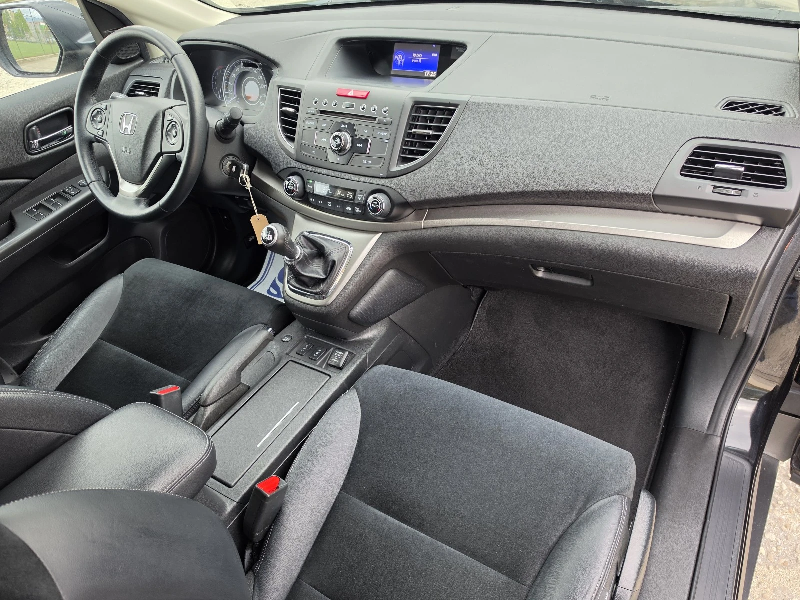 Honda Cr-v 2.0i-VTEC 4x4 Lifestyle, снимка 14 - Автомобили и джипове - 55414853