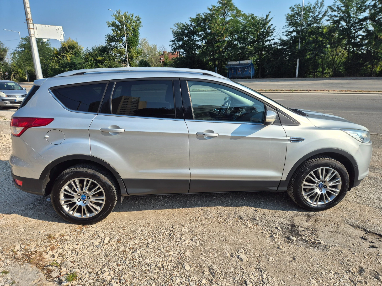Ford Kuga 2.0D, NAVI, KOJA, 140K.S, снимка 4 - Автомобили и джипове - 55593773