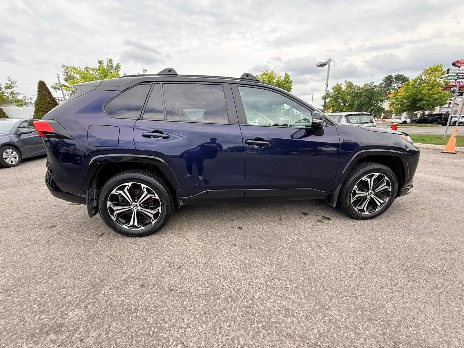 Toyota Rav4 * XSE AWD * CARFAX * БЕЗ ПЪРВОНАЧАЛНА ВНОСКА, снимка 3 - Автомобили и джипове - 56067201