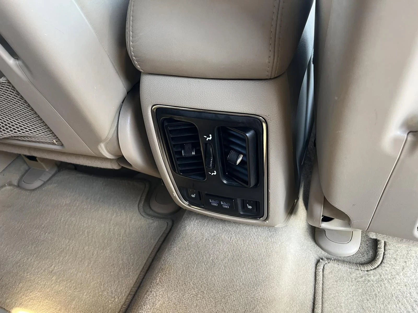 Jeep Grand cherokee 3.0 OVERLAN, снимка 15 - Автомобили и джипове - 56311346