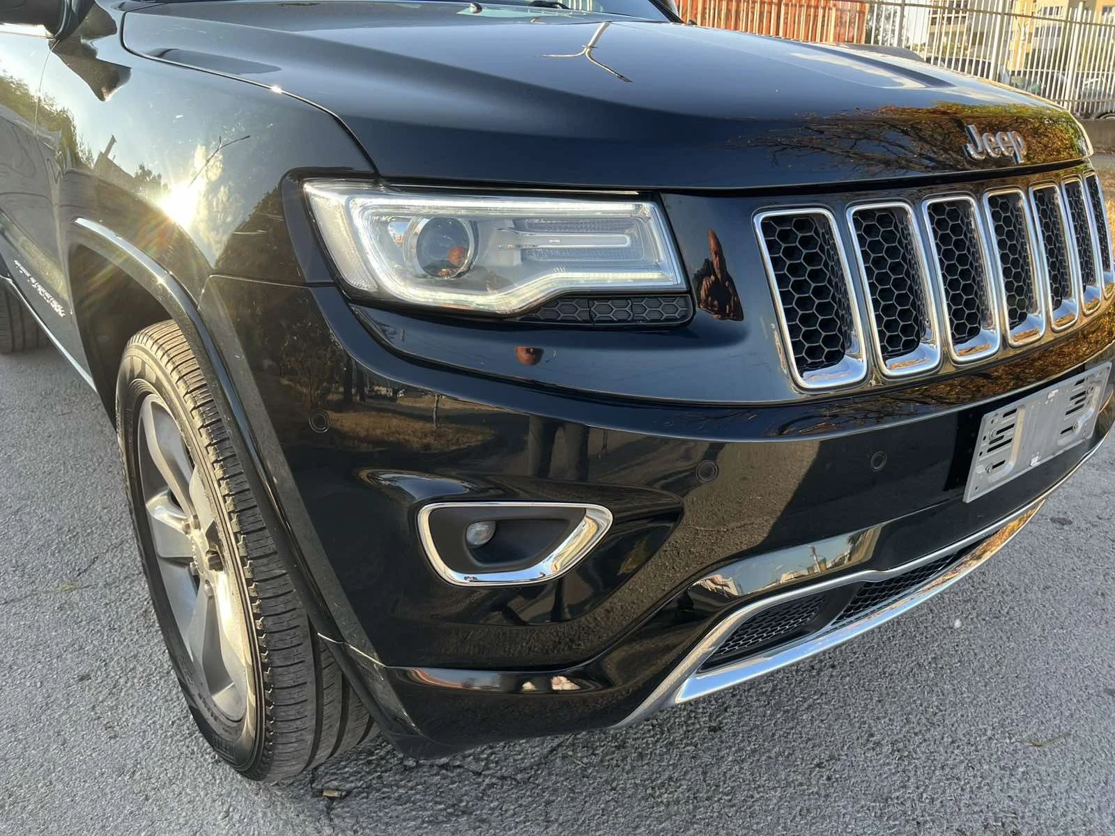 Jeep Grand cherokee 3.0 OVERLAN, снимка 4 - Автомобили и джипове - 56311346
