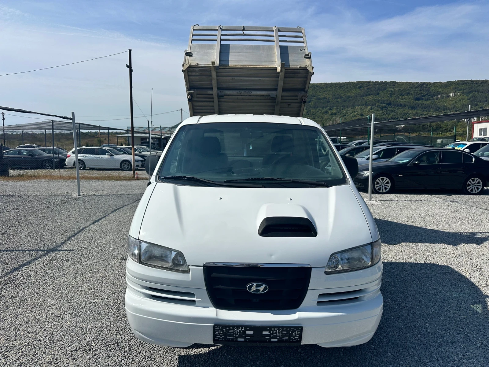 Hyundai H1 2.5 TDI -3 странен самосвал, снимка 2 - Бусове и автобуси - 56137690