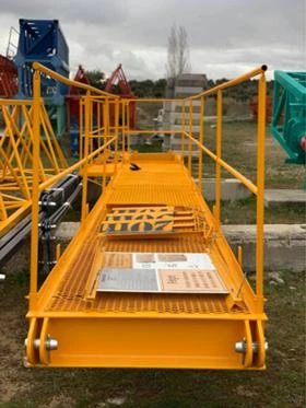 Кулокранове Liebherr 40LC 40м височина, снимка 5