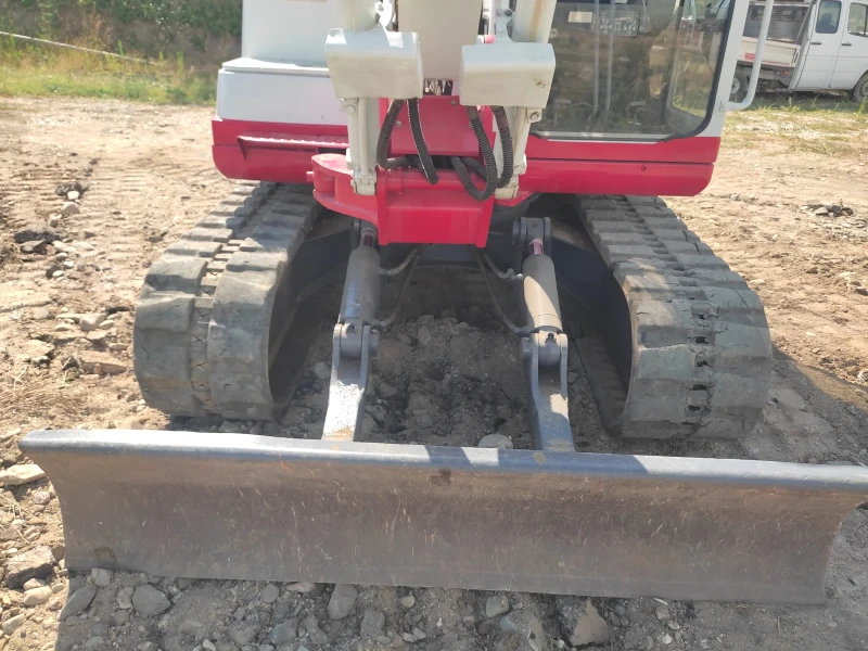 Багер Takeuchi TB 070, снимка 8 - Индустриална техника - 50863168