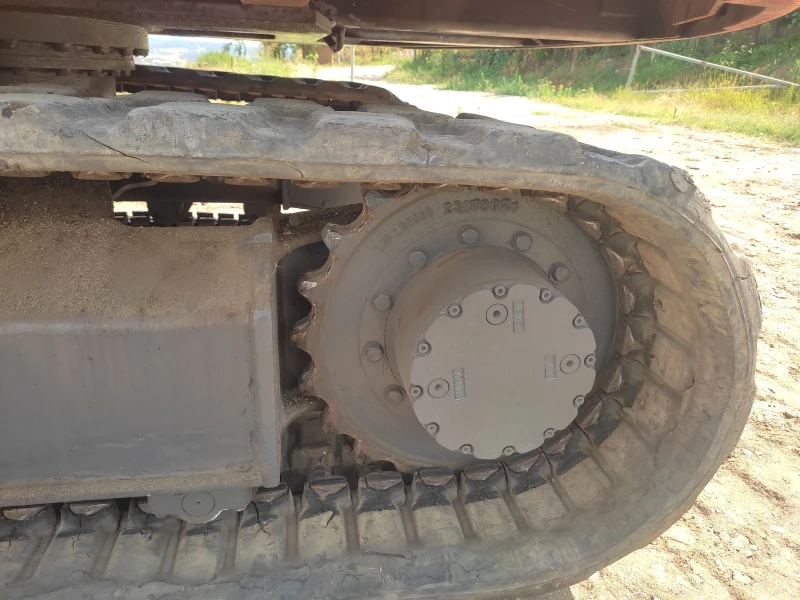 Багер Takeuchi TB 070, снимка 15 - Индустриална техника - 50863168