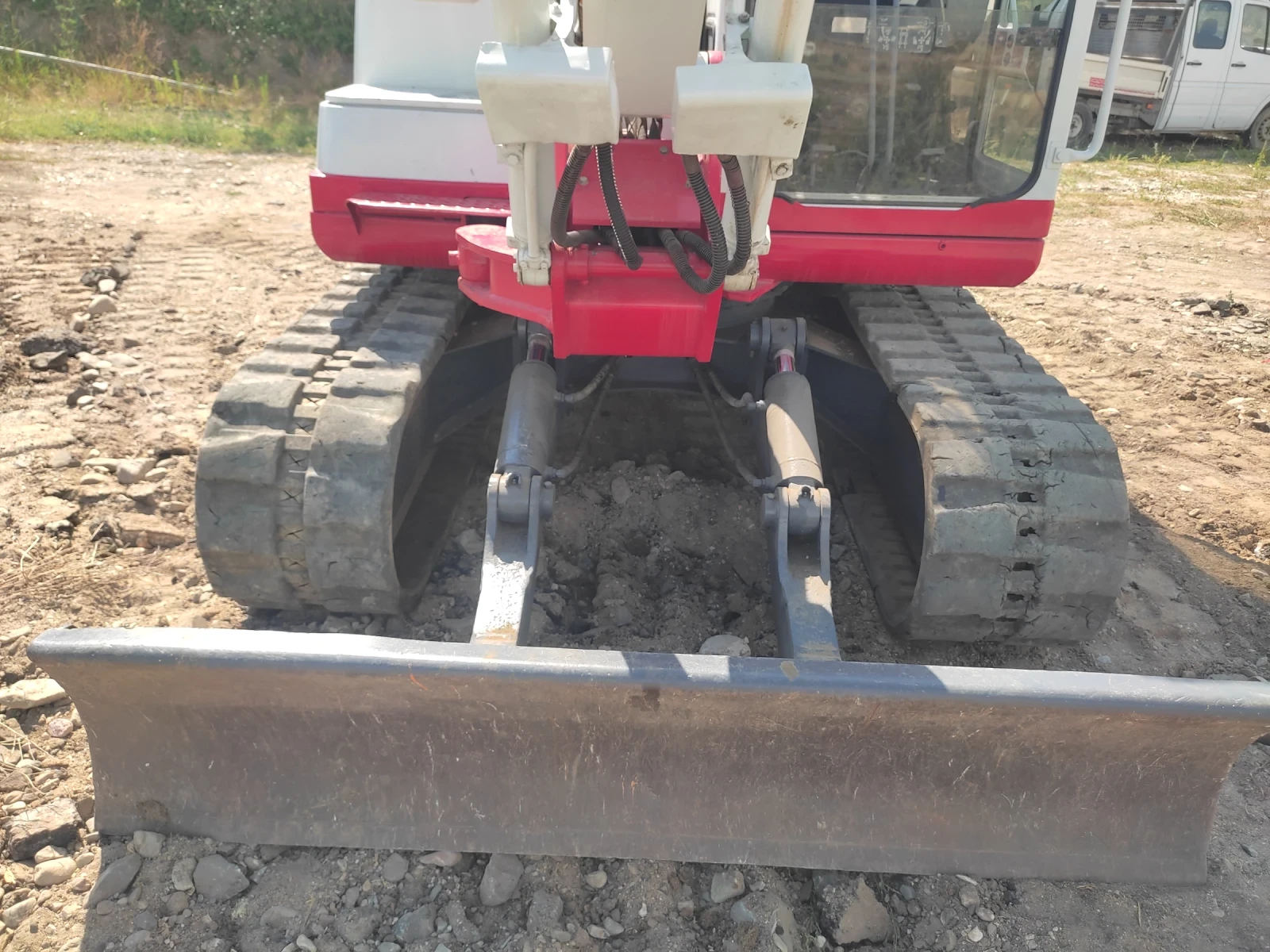 Багер Takeuchi TB 070 - изображение 8