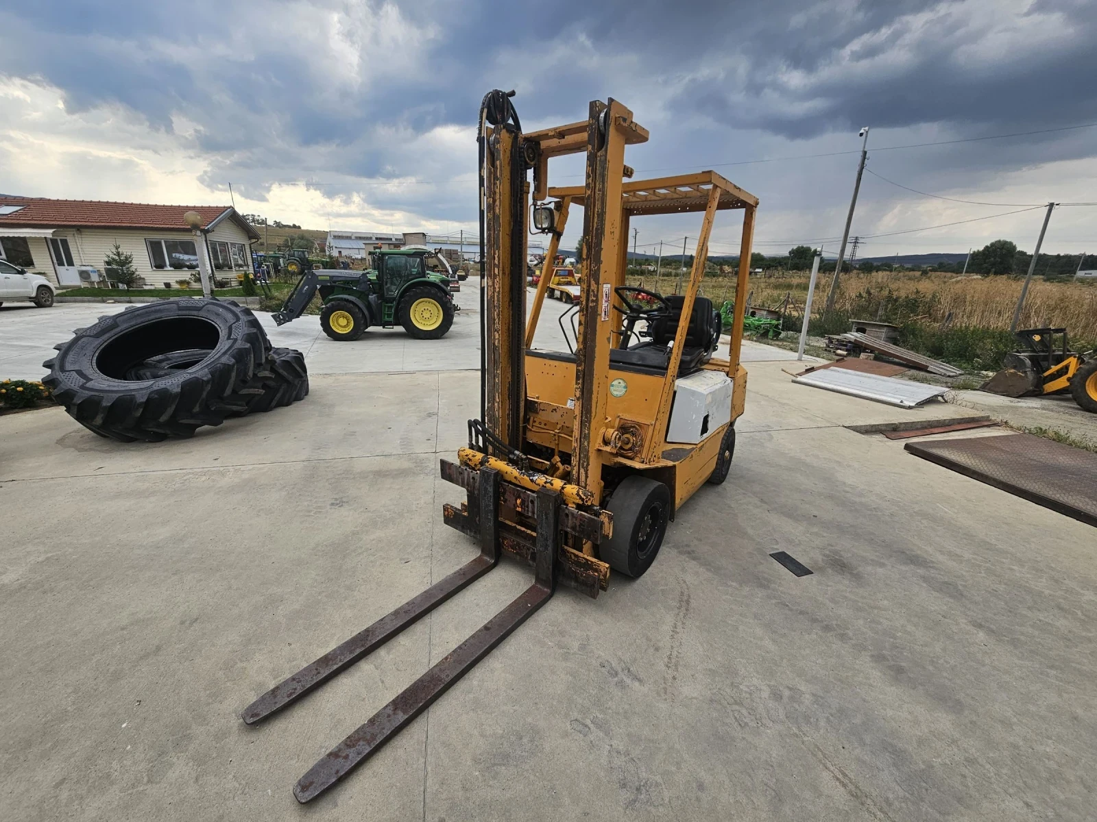  Komatsu  | Mobile.bg   3