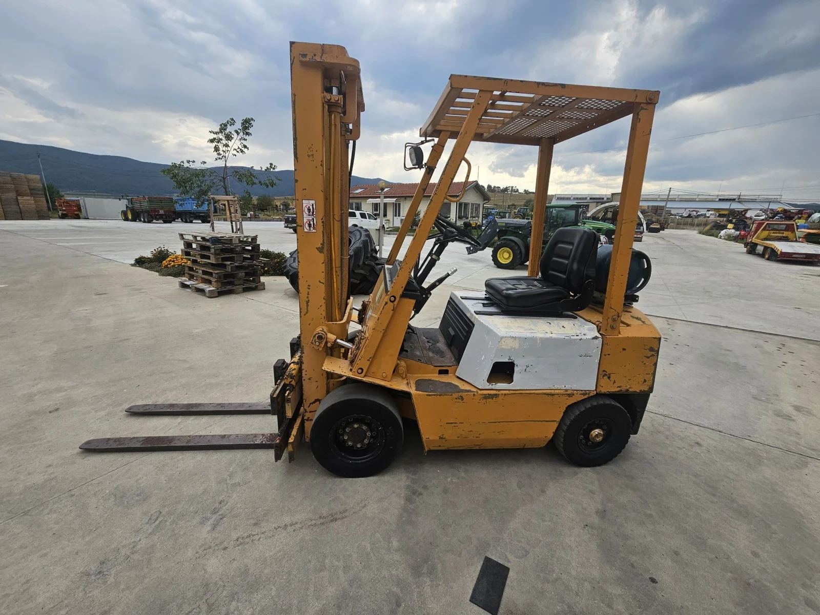  Komatsu  | Mobile.bg   4