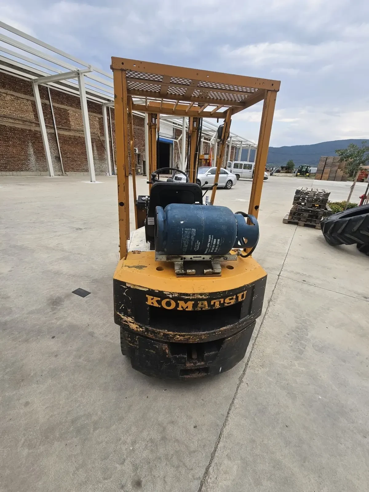  Komatsu  | Mobile.bg   5