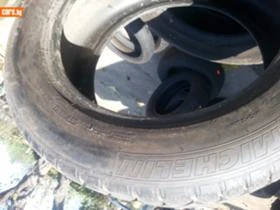 Гуми Зимни 235/55R17, снимка 4