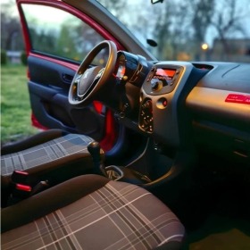 Peugeot 108 Hatch 1.0 VTi (68 кс), снимка 6 - Автомобили и джипове - 45111871