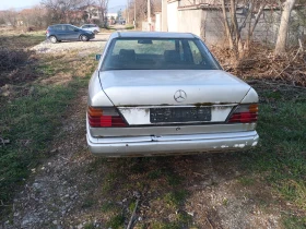 Mercedes-Benz 124 250D, снимка 11