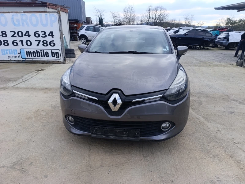 Renault Clio 1,2I , снимка 2 - Автомобили и джипове - 50066758