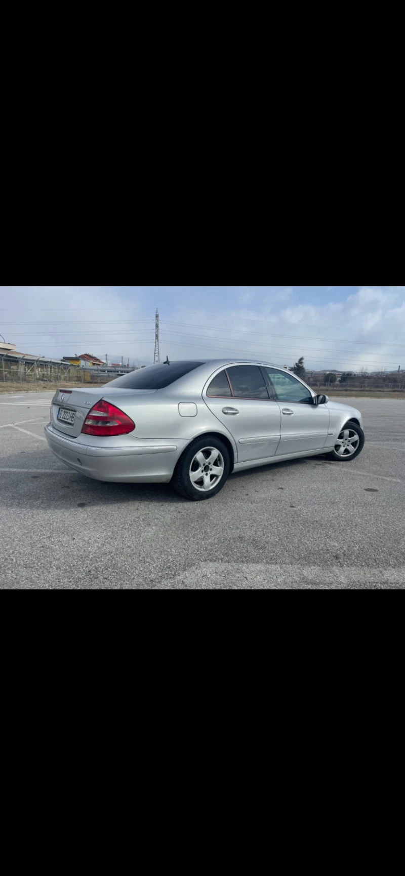 Mercedes-Benz E 220, снимка 6 - Автомобили и джипове - 48350769