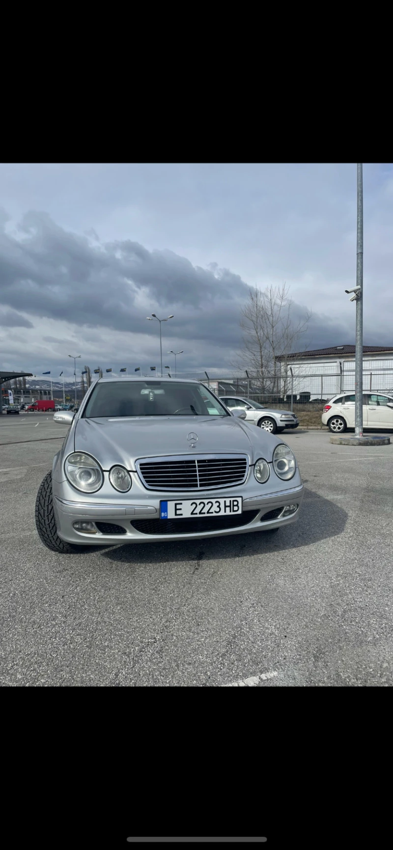 Mercedes-Benz E 220, снимка 1 - Автомобили и джипове - 48350769