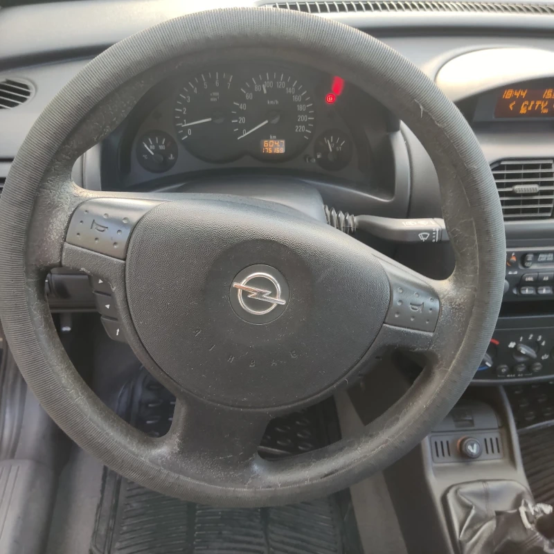 Opel Corsa C, снимка 8 - Автомобили и джипове - 47540838