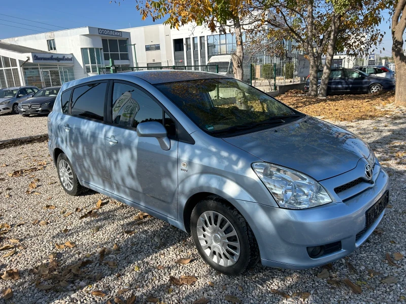 Toyota Corolla verso 1.8 i, снимка 2 - Автомобили и джипове - 47837568