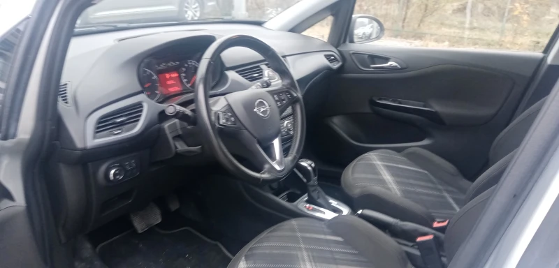 Opel Corsa 1.4i Auto, снимка 9 - Автомобили и джипове - 47981286