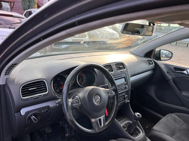 VW Golf 1.6TDI EURO 5, снимка 11 - Автомобили и джипове - 49348921