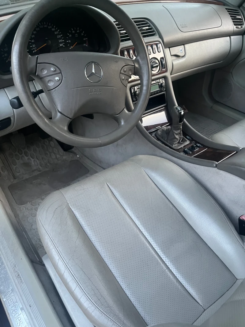 Mercedes-Benz CLK, снимка 6 - Автомобили и джипове - 52310791