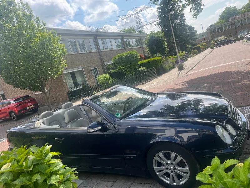 Mercedes-Benz CLK, снимка 4 - Автомобили и джипове - 52310791