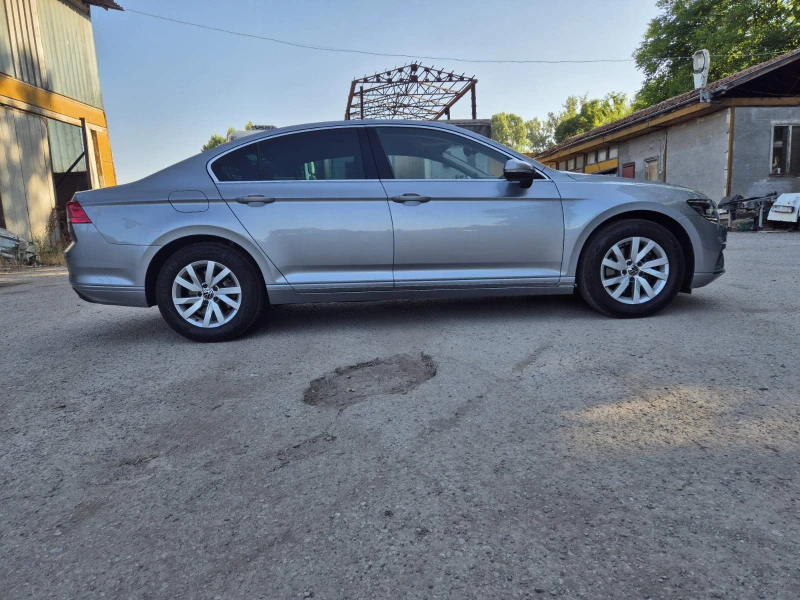 VW Passat, снимка 4 - Автомобили и джипове - 52329626
