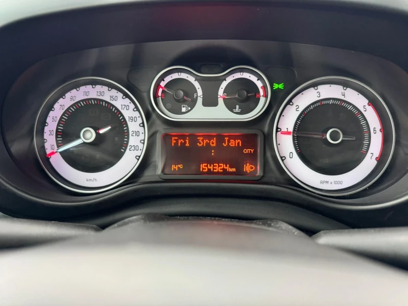 Fiat 500L 1.6Mjet, EURO 6, CROSS, FULL , снимка 13 - Автомобили и джипове - 51488965