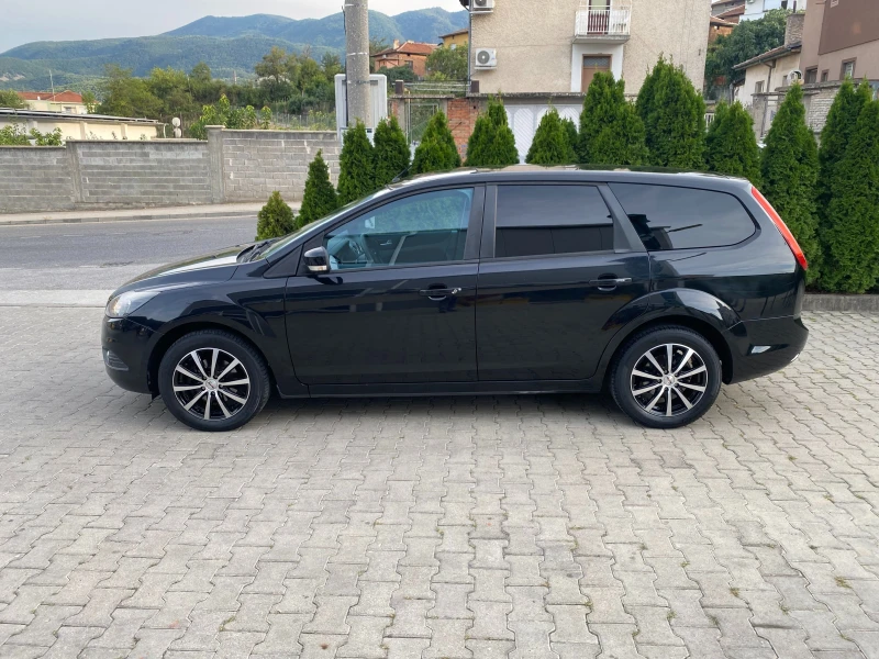 Ford Focus 1.8 i, снимка 5 - Автомобили и джипове - 51518248