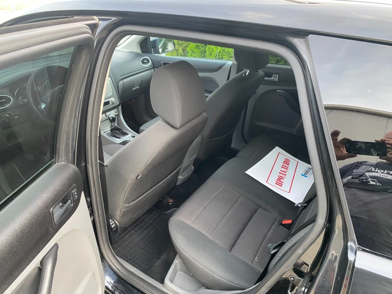 Ford Focus 1.8 i, снимка 7 - Автомобили и джипове - 51518248