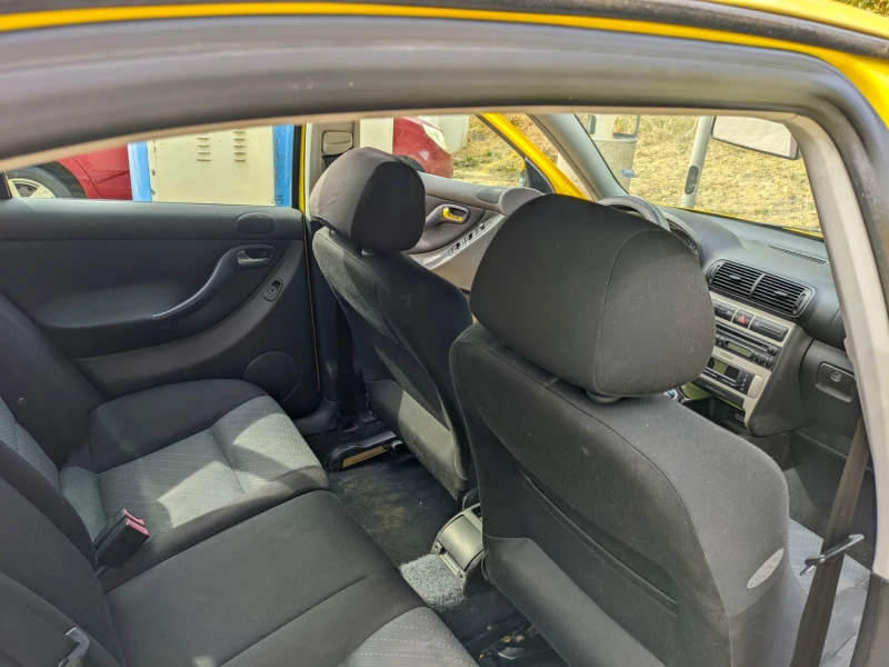 Seat Leon, снимка 6 - Автомобили и джипове - 52350748