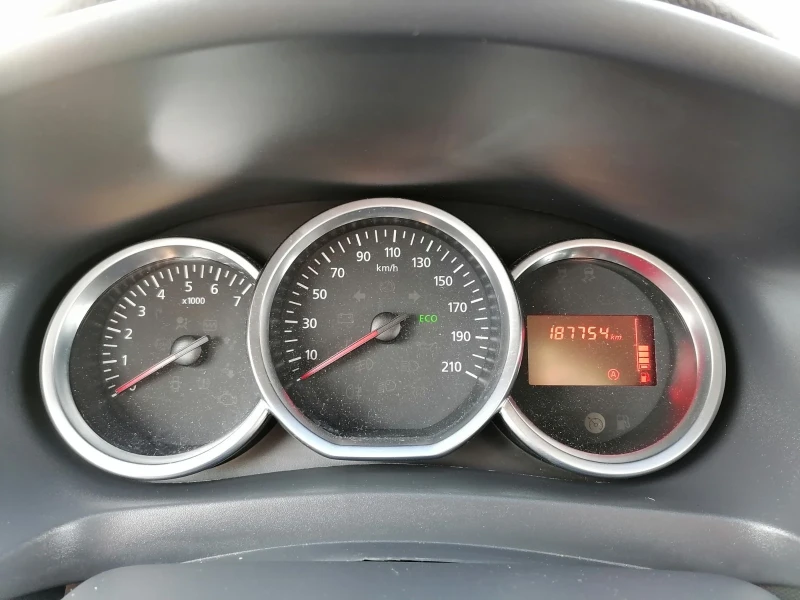 Dacia Logan  MCV 1, 5 cdti 90 к.с. NAVY , снимка 8 - Автомобили и джипове - 52496062