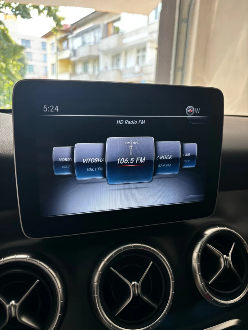 Mercedes-Benz CLA 250 4 Matic, снимка 15 - Автомобили и джипове - 52840824