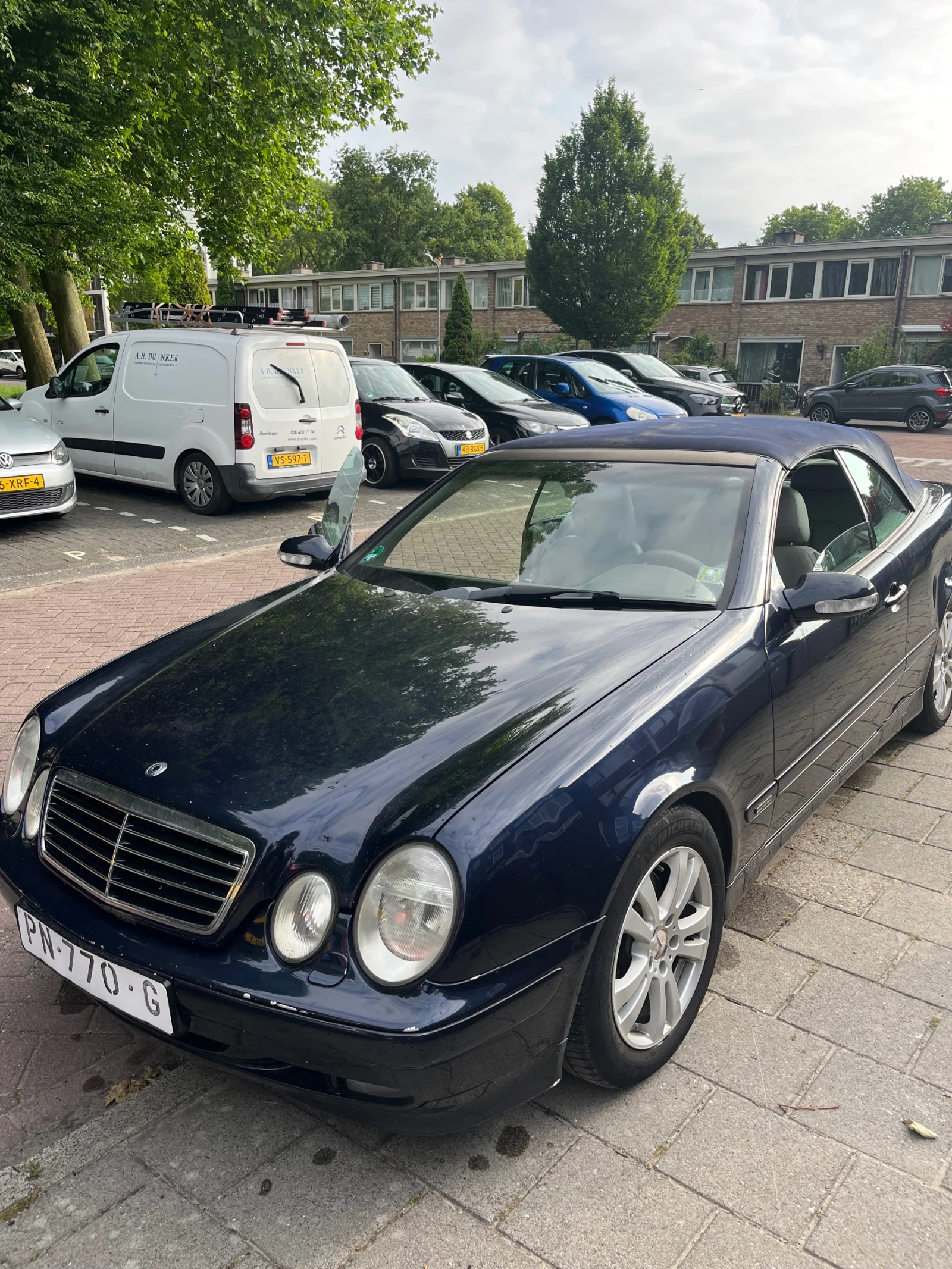 Mercedes-Benz CLK, снимка 1