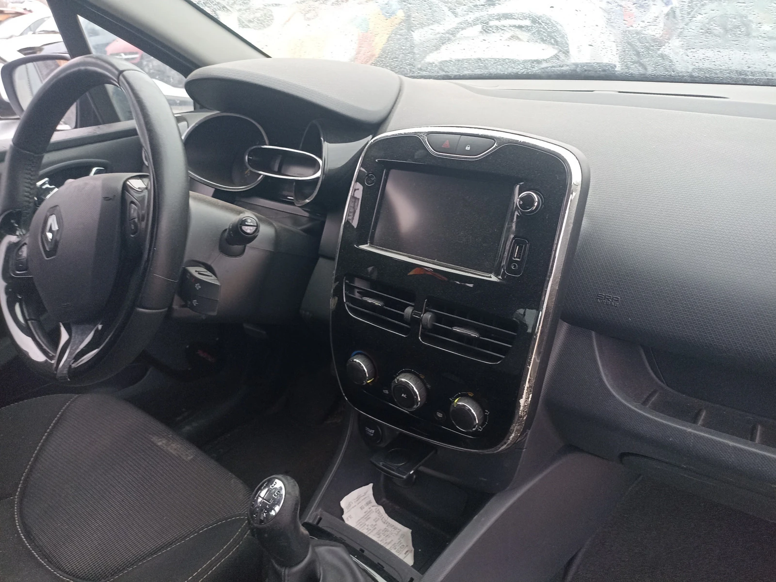 Renault Clio 1,2I  | Mobile.bg — изображение 11