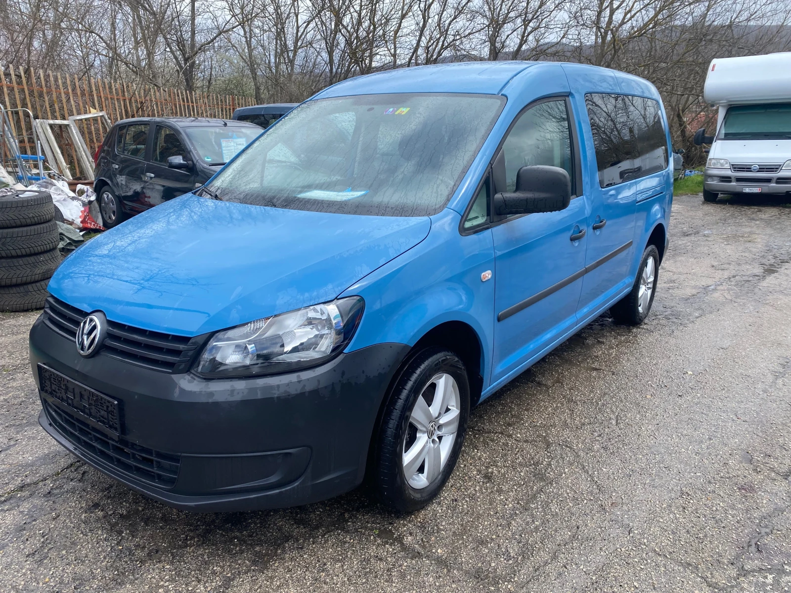 VW Caddy 2.0 TDI 4x4 Швейцария, снимка 2 - Автомобили и джипове - 47789617