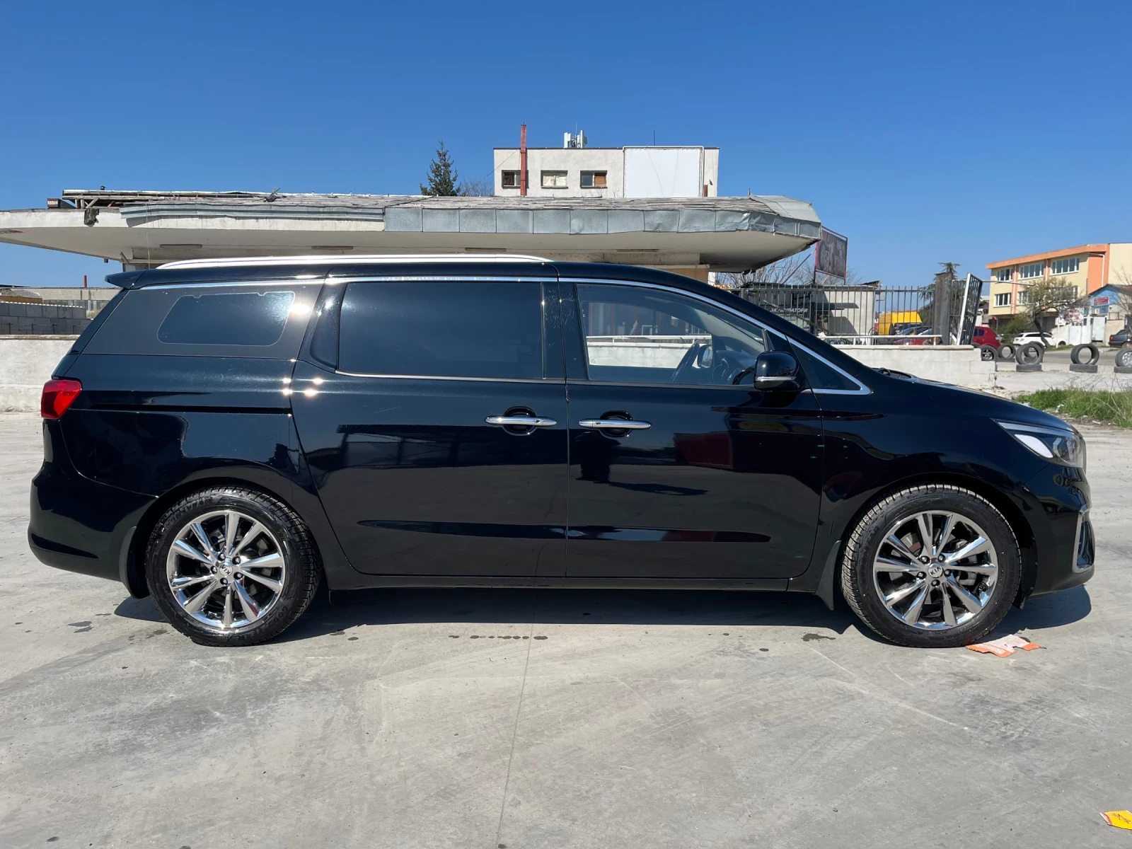 Kia Carnival 2.2 CRDI - изображение 6