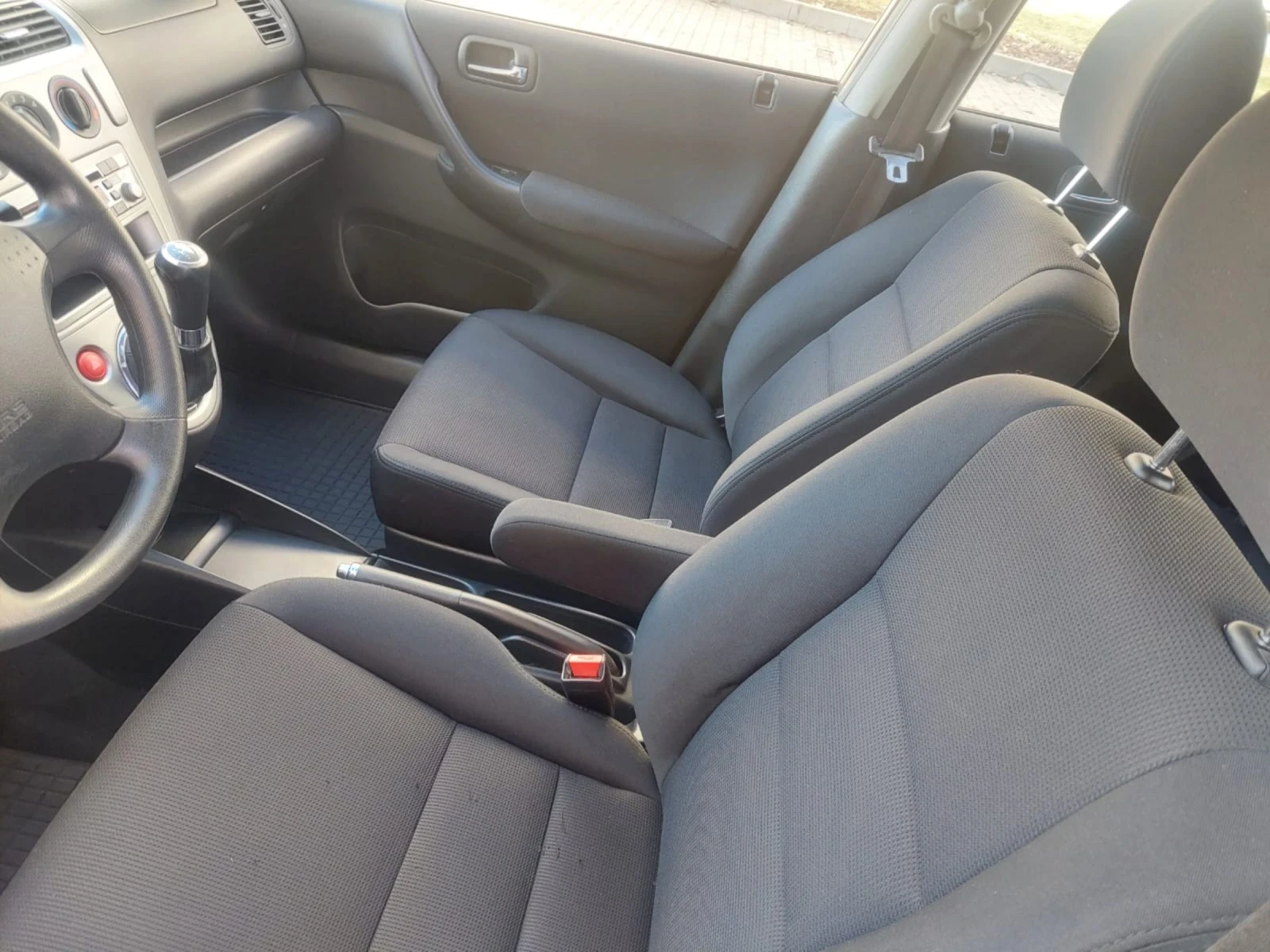 Honda Civic 1.4VTEC, FACELIFT, 132000 - изображение 9