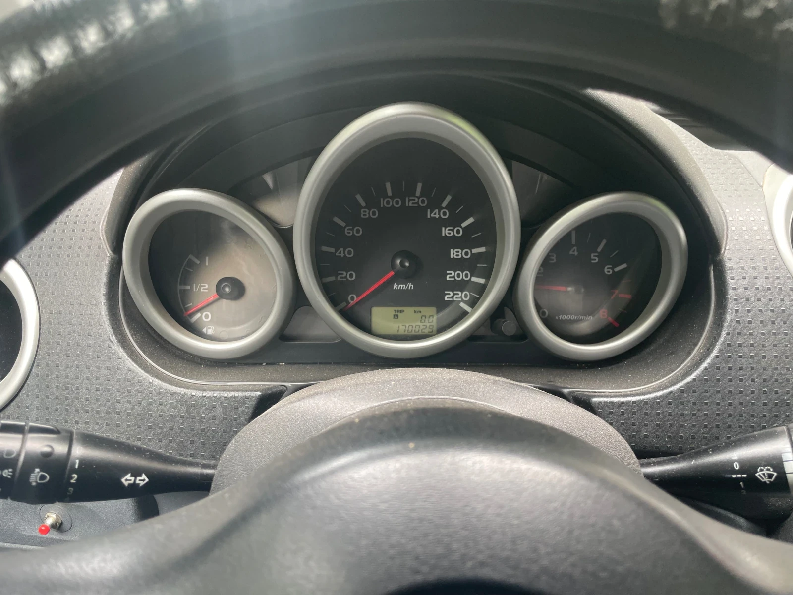 Mitsubishi Colt  - изображение 7