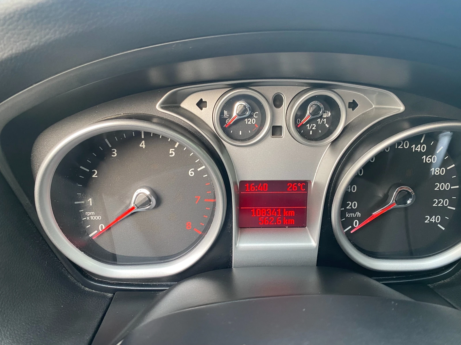 Ford Focus 1.8 i | Mobile.bg   11