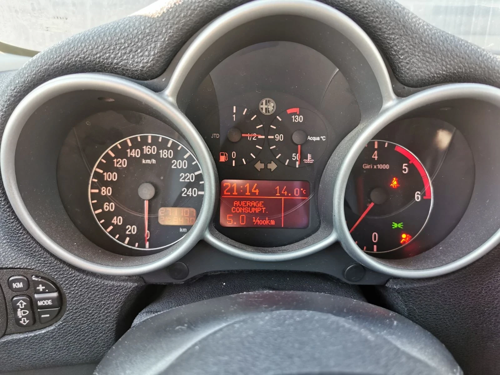 Alfa Romeo 147  - изображение 8