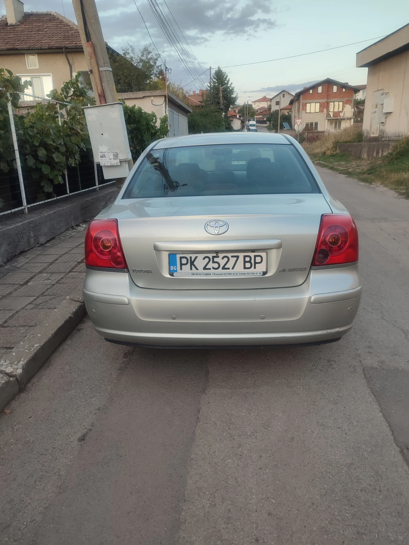 Toyota Avensis  - изображение 5