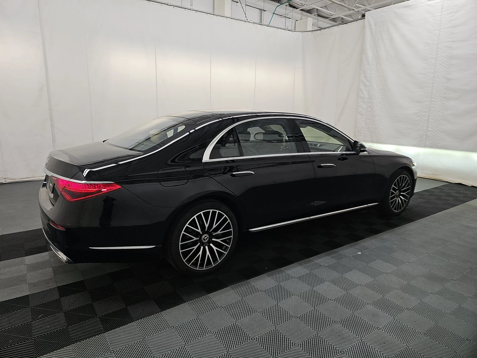 Mercedes-Benz S 580 4MATIC - изображение 6
