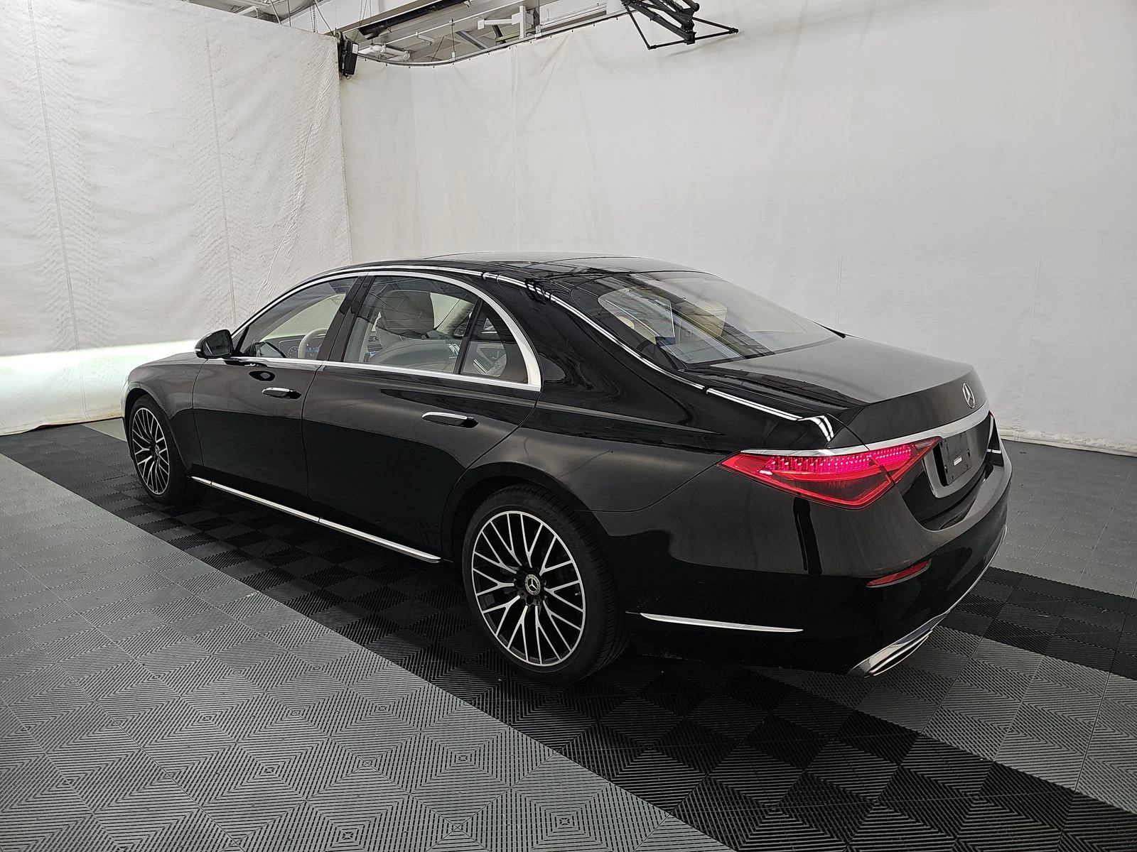 Mercedes-Benz S 580 4MATIC - изображение 4