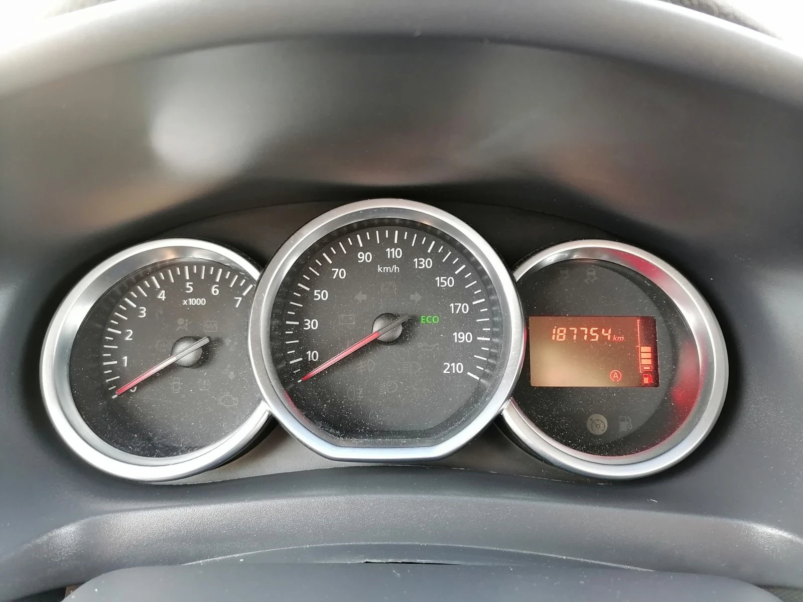 Dacia Logan  MCV 1, 5 cdti 90 к.с. NAVY  - изображение 8