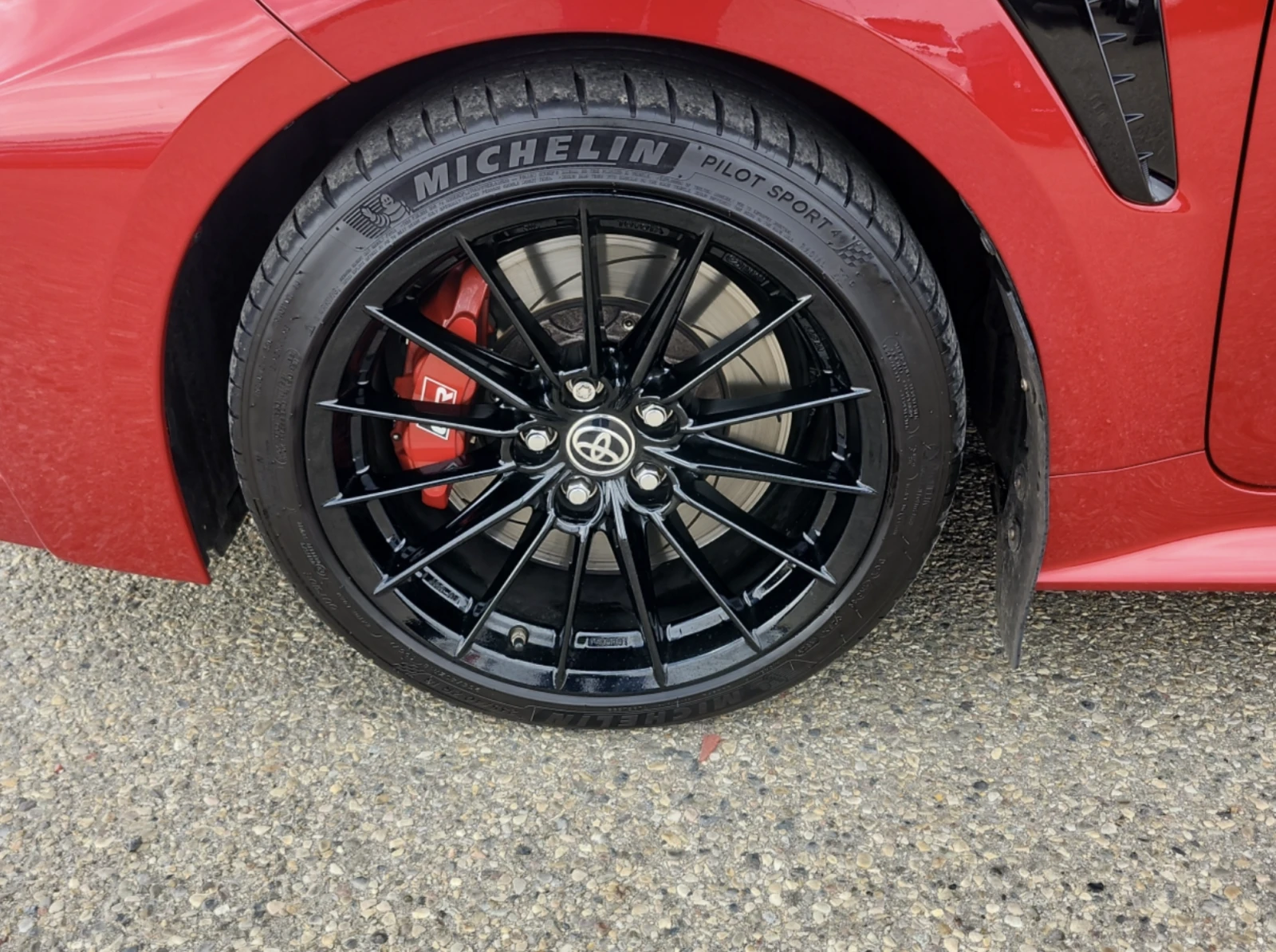 Toyota Corolla 2024 Toyota GR Corolla CORE - изображение 8