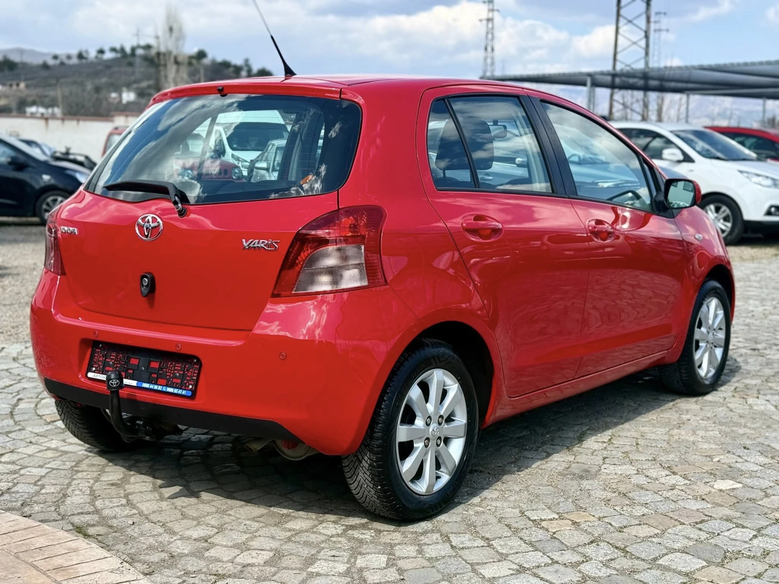 Toyota Yaris 1.0 127хил.км, снимка 5 - Автомобили и джипове - 53974460